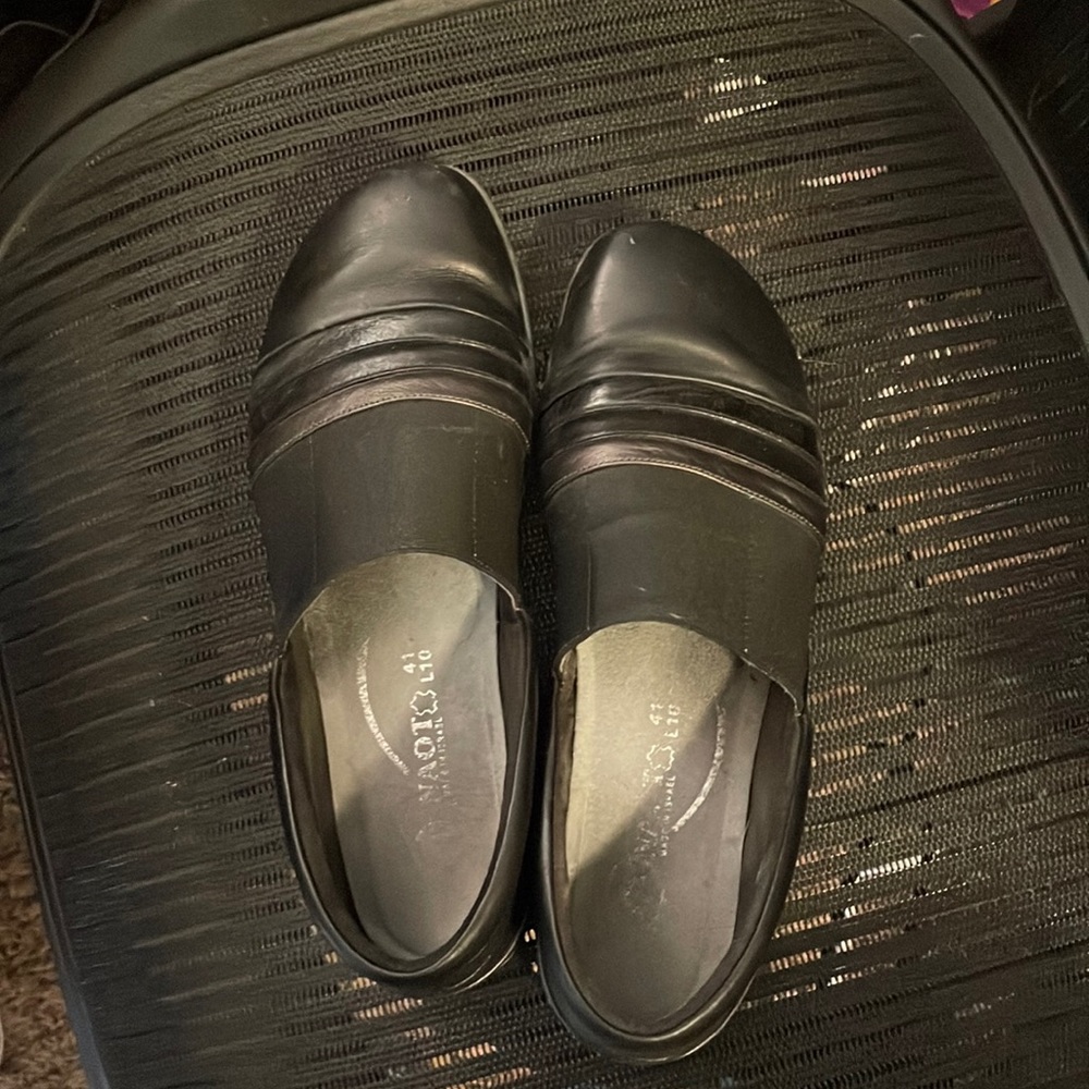 Naot slip on size 41 black and silver with elastic at top